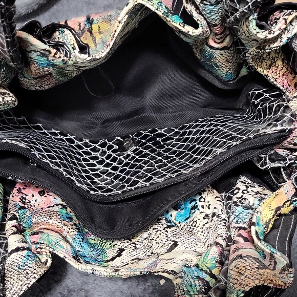 Purse - Picture 4 of 4